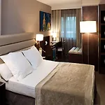 Hotel Catalonia Rigoletto 4*