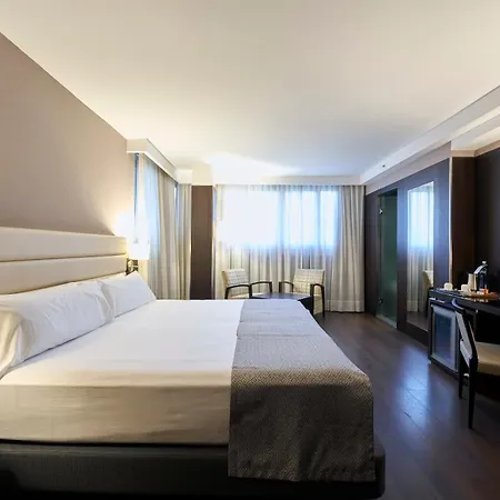 Hotel Catalonia Rigoletto 4*