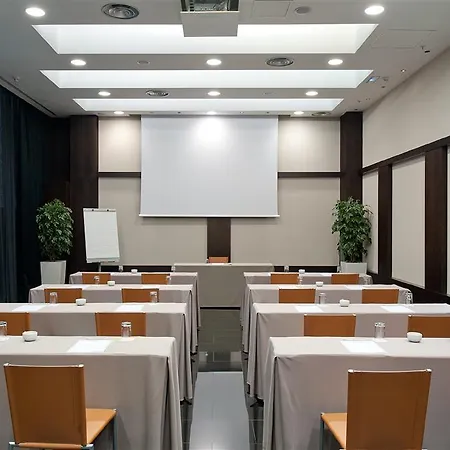 Hotel Catalonia Rigoletto 4*